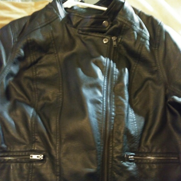 Jacket - Picture 3 of 4
